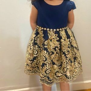 Beautiful Navy Blue and gold Seaquin toddler girl dress💖